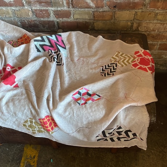 Hand stitched KITE scarf by Plume Noire NEW - Picture 1 of 8